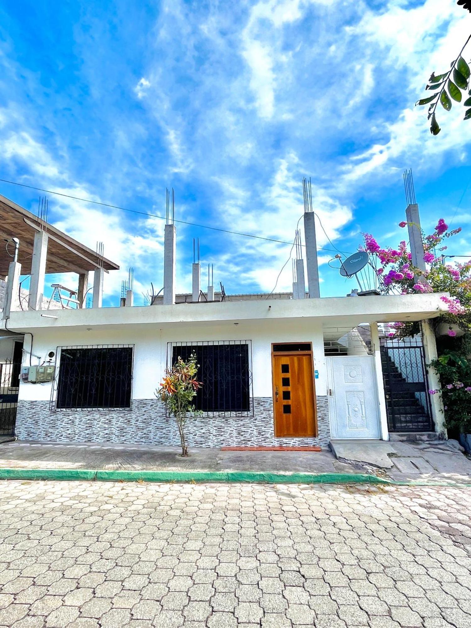 Casa En San Cristobal Villa Puerto Baquerizo Moreno Exteriör bild